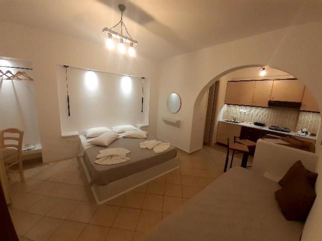 Little Yard Studios & Apartments #6 Naxos City ภายนอก รูปภาพ